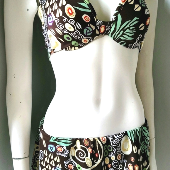 Be Creative Two-Piece Swimsuit Size S - Picture 2 of 9